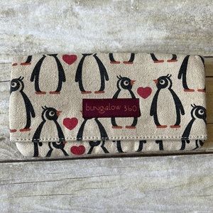 Bungalow 360 Penguin Wallet